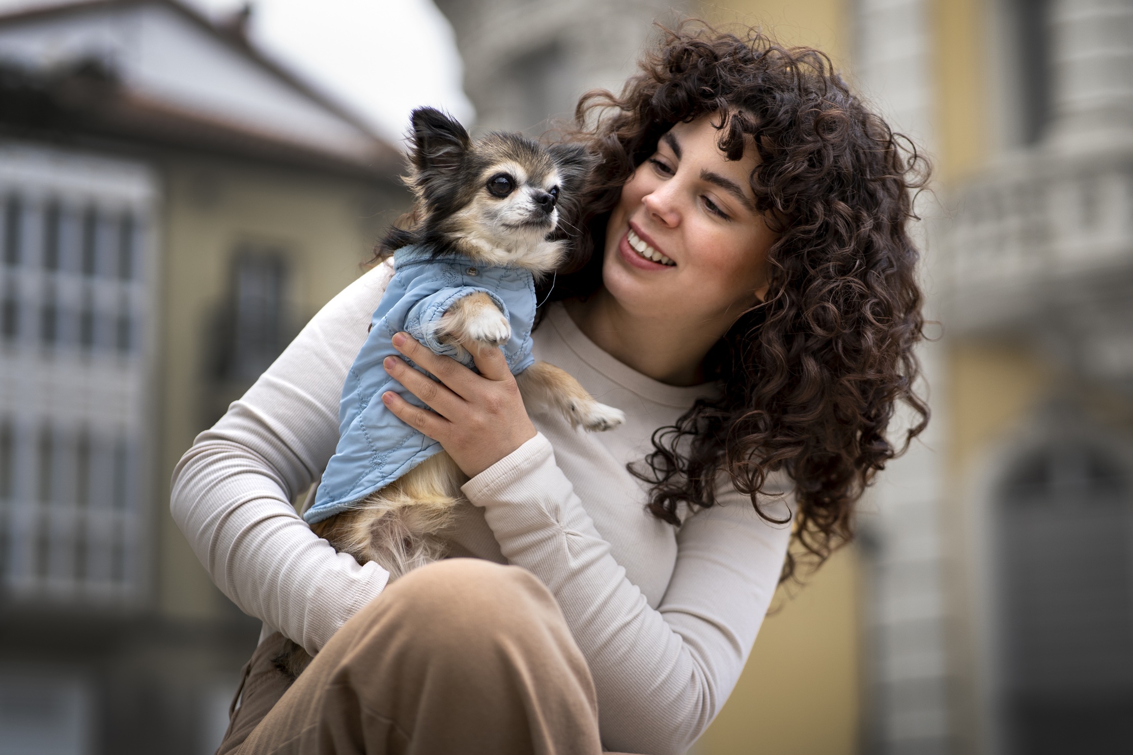 medium-shot-woman-with-cute-chihuahua-dog